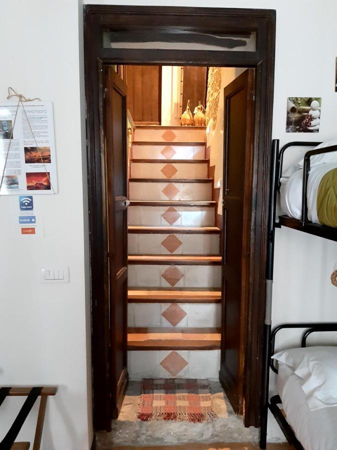 La Casa Del Pittore Di Petralia Petralia Soprana Exteriör bild