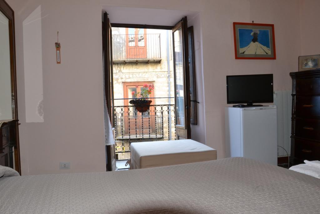 La Casa Del Pittore Di Petralia Petralia Soprana Rum bild