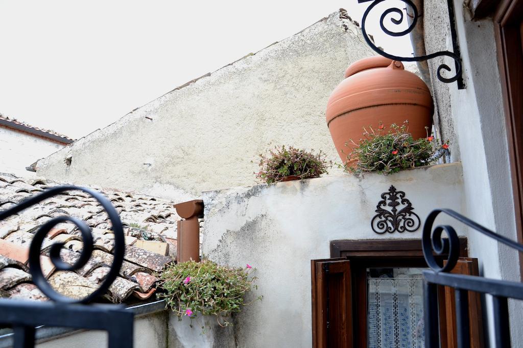 La Casa Del Pittore Di Petralia Petralia Soprana Exteriör bild